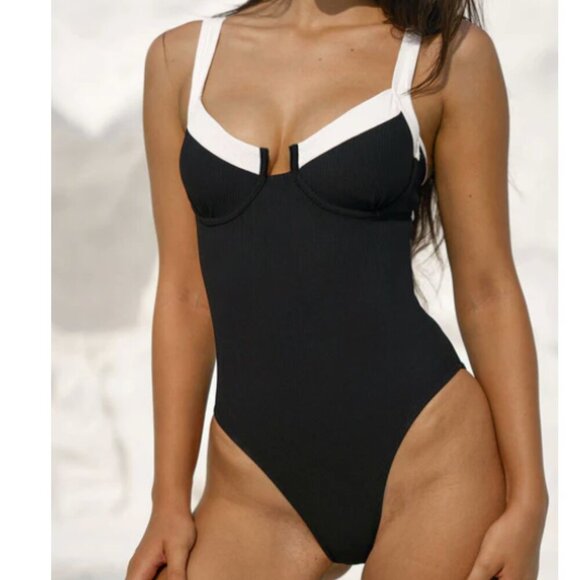 BNWT / Berlook / XS/ Small / Medium / Large Contrast Trim Knotted One-Piece - Picture 1 of 5